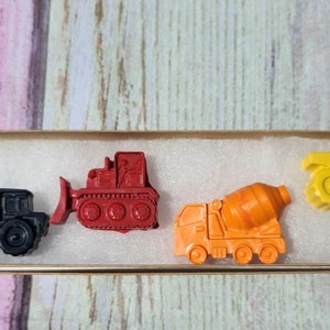 Construction Truck Themed Crayons - Box Set - Party Favors - Dump Truck Party