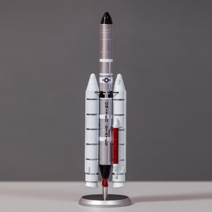 Duży pojazd startowy, ręcznie wykonany model rakiety Titan 3D w skali 1\50