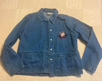 VTG Western Denim Jacket with cowboy hat and American flag embroidery, Medium