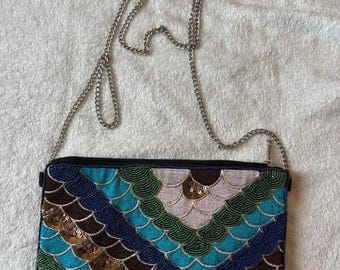 Blue Beaded Shell Purse