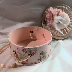 Vintage Hat Box With Handle - Etsy display picture 1