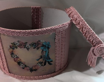 Vintage Victorian Glynda Turley Pink Box with Heart