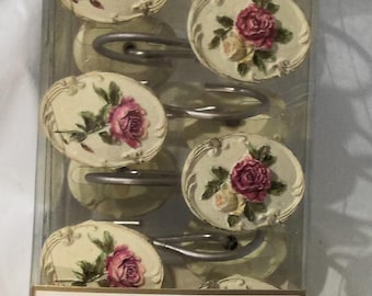 Set of 12 Victorian Croscill Classics Shower Hooks