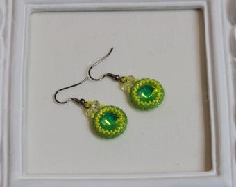 Boucles d'oreilles en perles de cristal vert vif et jaunes