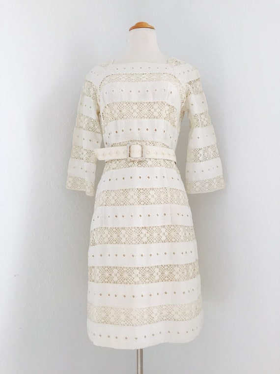 60's Vintage Linen Embroidered Wiggle Dress