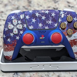Sony Playstation 5 Dualsense Wireless Controller, brandneues Build mit TMR-Joysticks, Clicky-Kit, Back Paddles, Shell mit der amerikanischen Flagge