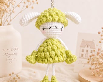 かぎ針編みの羊のあみぐるみキーホルダー、かわいいぬいぐるみバッグチャーム、手作りのかぎ針編み動物、かわいい車の装飾、彼女へのギフト