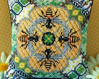 Teacher Appreciation en croissant Cross Stitch Kit Sheena Rogers Designs