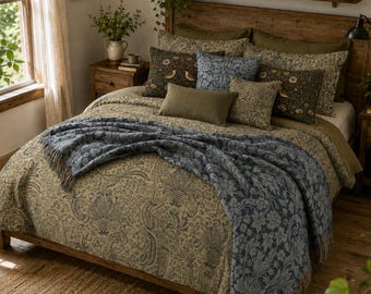 Greate Gift for Holiday Season Autumn Decor Idea for Bedroom William Morris Inspired Bedding Cottagecore Pillow Gift for Grandma Birthday