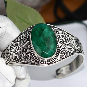 Smaragdarmband i sterlingsilver, Boho stort manschettarmband (18-23 cm)