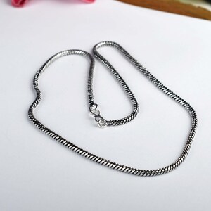 Collar de cadena de serpiente de plata de ley de 5 mm, joyería unisex para uso diario.