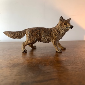 Vienna bronze depicting a polychrome fox.