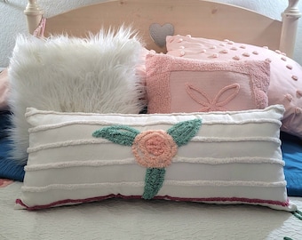Chenille Pillow, Decorative Pillow, White and yellow Pillow, Vintage Chenille, Floral Pillow, Accent Pillow, Cotton Pillow, 22" x 13 1/2