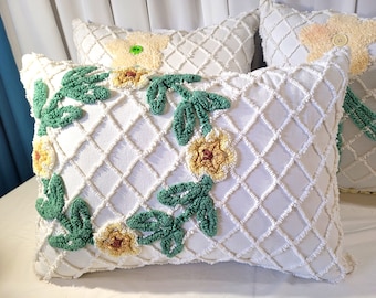 Chenille Pillow, Decorative Pillow, Handmade Pillow, Recycled Chenille Bedspread Pillow, 16" X 22"