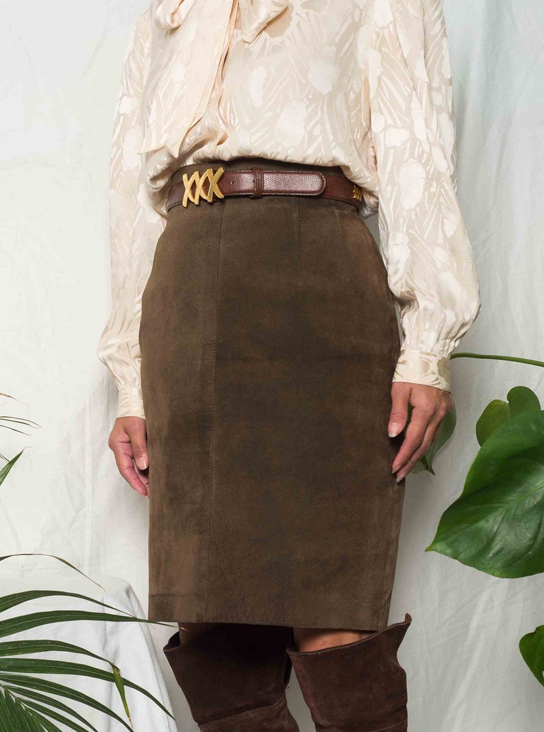 1980s PALOMA PICASSO Gold Tone Signature Brown Lizard Skin Belt