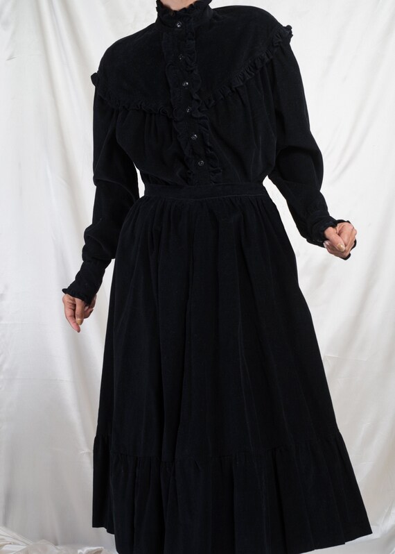 1980s// RALPH LAUREN// Early Blue Label Black Cord