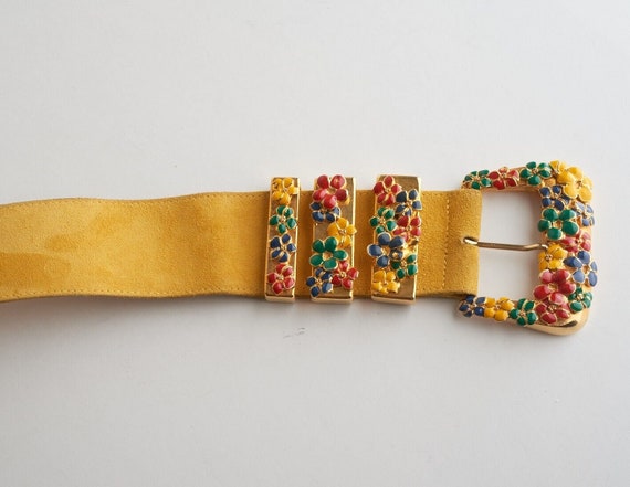 GIANNI VERSACE 1991 Runway Belt Yellow Suede Gold… - image 9