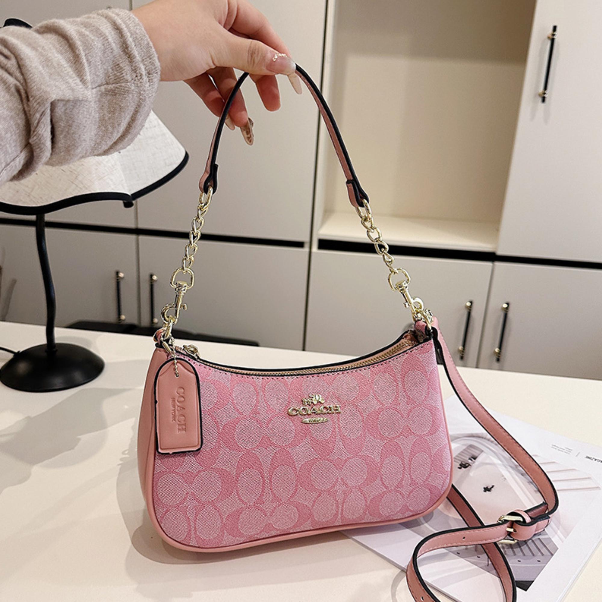 COACH コーチ Vintage Pink Signature Handbag