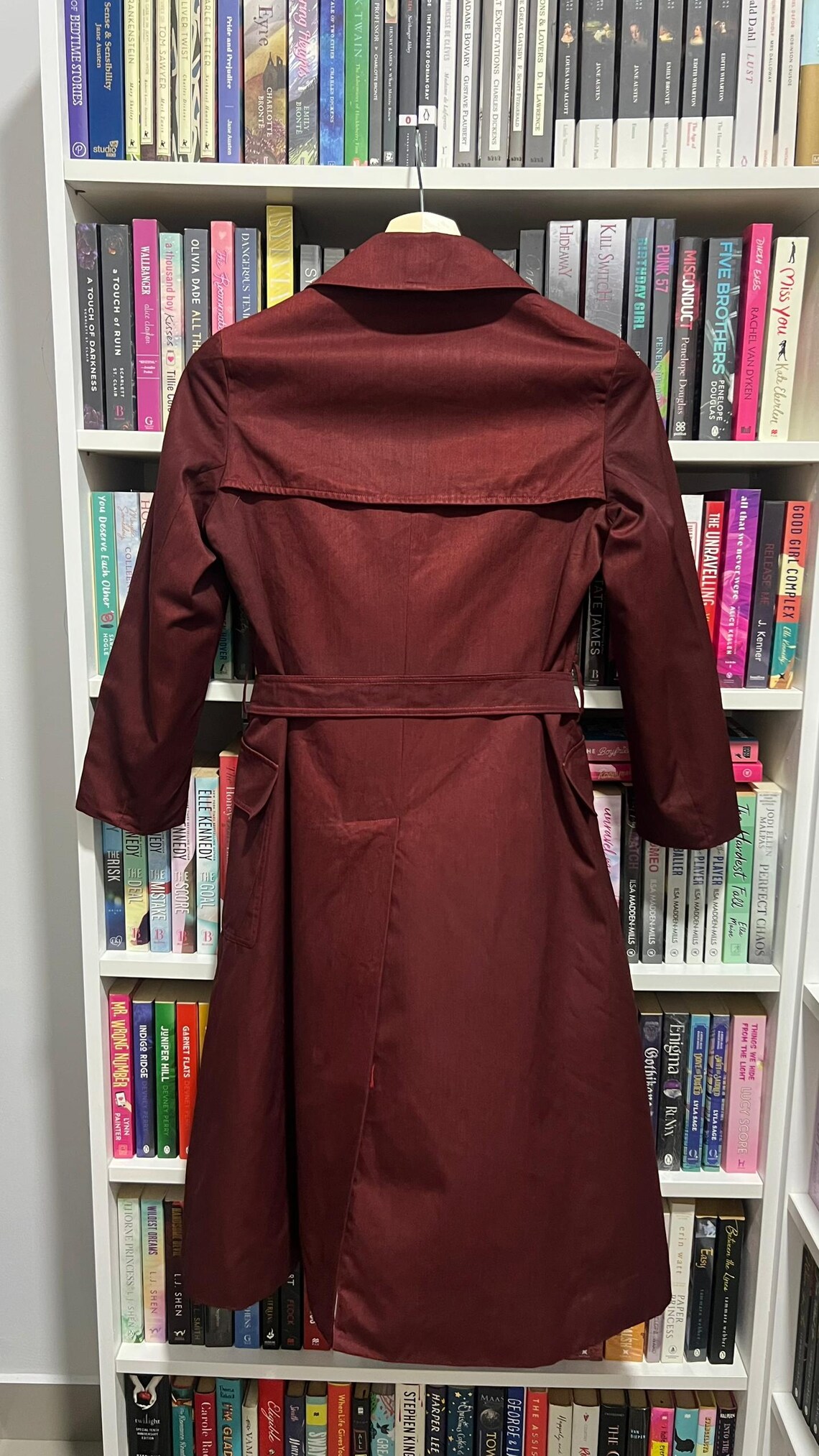 Vintage Burberrys Specially made for Magasin Maroon Trench Coat Medium Size, photo 4 of 5