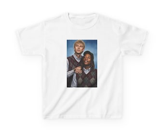 Camiseta infantil divertida de MGK y Wiz Khalifa, de la marca Comfort Colors, ideal para conciertos de música y para los mejores amigos. Un regalo estupendo para los amantes de la música y sus amigos.
