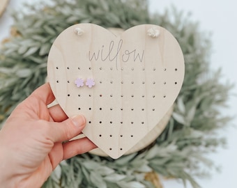 personalized earring holder for girls, heart earring stand, Valentine’s Day gift for daughter, kids earring organizer, jewelry holder wall