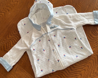 1990’s Vintage Baby Dior Hooded Towel 100% Cotton Sailboat pattern Up to 13 lbs