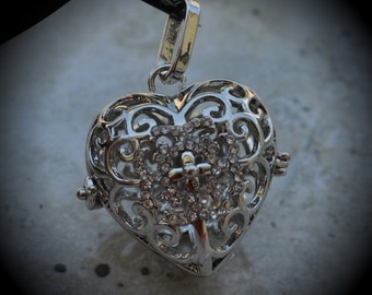 Heart Filigree Design Prayer Box Locket in Silver Plated With Rinestone Three Dimensional Pendant Charm