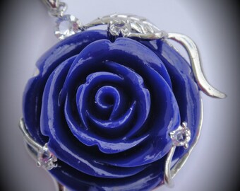 Silver Plated 3D Rose With Rhinestones Pendant In Blue