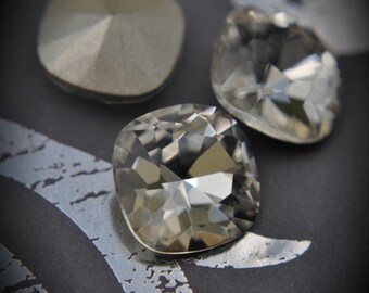 Clear 14mm AAA High Quality Glass Cushion Square Faceted Silver Foiled Pointed Back Stones