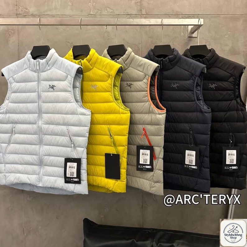 Lightweight Puffer Vest|| Unisex Winter Gilet|| Minimal Outdoor Sleeveless Jacket