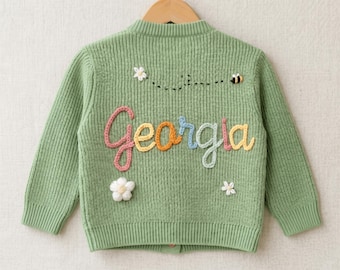 赤ちゃんの名前入りカスタムカーディガン、刺繍入り新生児ギフト、赤ちゃんの記念品衣装