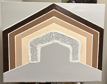 Dipinto astratto di una casa: tonalità marroni, cemento, dettagli in pizzo