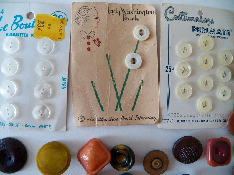 66 Vintage Mid Century Buttons Le Bouton Perlmate Plastic More Great for Projects Junk Journals Scrap booking Sewing /& Crafting