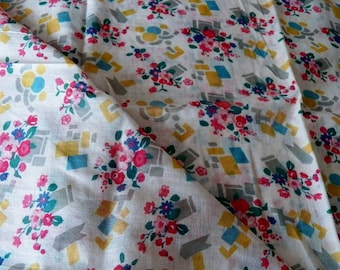 Vintage 1950s Floral Cotton Blend Fabric, Mid-Century Sewing Material (34" x 70")