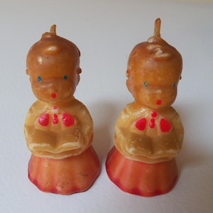 2 Gurley CHOIR BOY KAARSEN Kerstdecor halverwege de eeuw ongebruikte kaarsen 3&quot; hoog, geweldige staat Gurley-kaarsen voor verzamelaars
