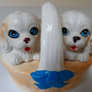 Vintage Mid Century Ceramic COCKER SPANIEL SHAKERS Two Puppies in a Basket Plastic Stoppers Made in Japan Excellent Condition 4&quot; tall