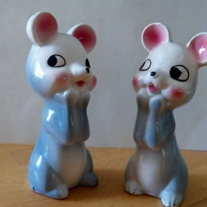 Vintage Anthropomorphic Mice Salt & Pepper Shakers - Made in Japan