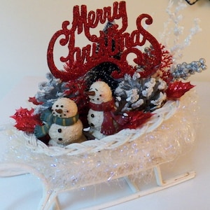 Vintage HandMade SNOWMAN XMAS SLEIGH &quot;Winter Wonderland&quot; Sparkling Centerpiece Wicker Sleigh Pine Cones Tree Leaves Branches Xmas Decoration