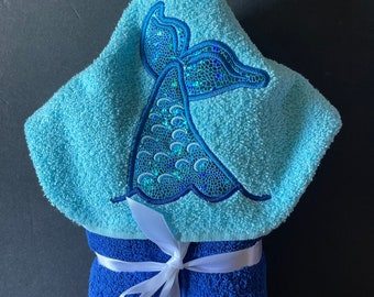 Mermaid Tail Hooded Towel