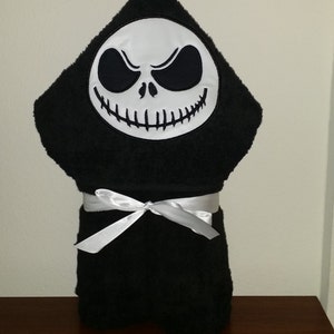 Jack Skull Hooded Towel