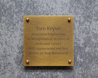 Custombrassandbronzenameplates,metalsignage,vintage-stylebrassplates,house plaques,signagefor spas,residences,buildings,commercialproperties