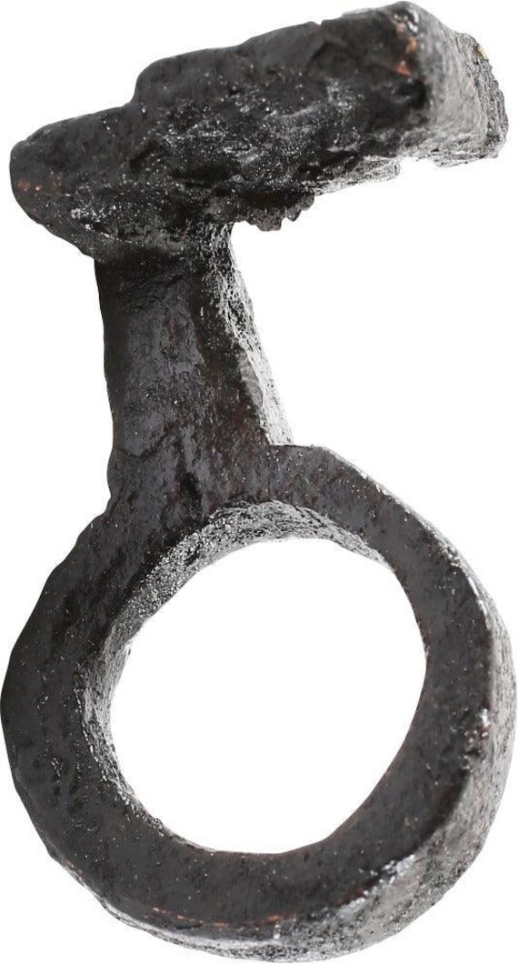 Ancient Roman / Medieval Key Ring, 4th-8th Centur… - image 2