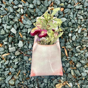 Ceramic Wall Pocket in Powder Pink with Vegetable Tanned Leather Hanger