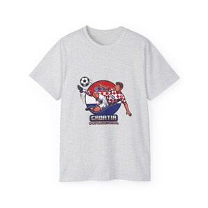 Camiseta de jugador de fútbol croata / Ilustración de patada de fútbol, escudo croata imagen 4