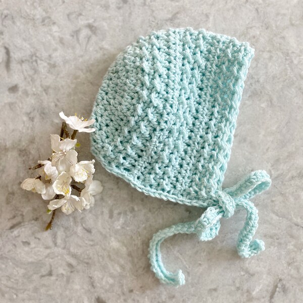 Baby Bonnet, Baby hat, hand crocheted, baby shower gift
