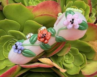 Conception botanique rose faite main de pipe en verre florale, pipe de tabac de fleur mignonne