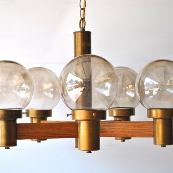 Vintage hanging light - wood, brass and five round glass globes