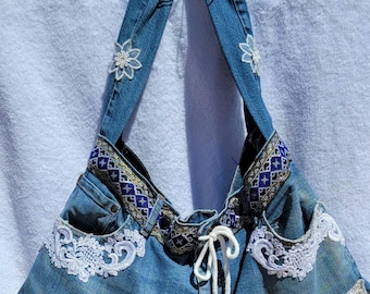 Zeigen Sie Ihre Persönlichkeit und zeigen Sie sie in einer einzigartig gestalteten Denim-Einkaufstasche