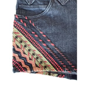 BDG Urban Outfitters Southwestern Inspired Embroidered Denim Shorts Size 29 image 3