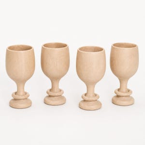Conjunto de 4 Taças de Vinho de Madeira Maciça Artesanais, Taças Rústicas para Brinde de Casamento, Taças de Madeira Natural para Bebidas - Presente Ideal